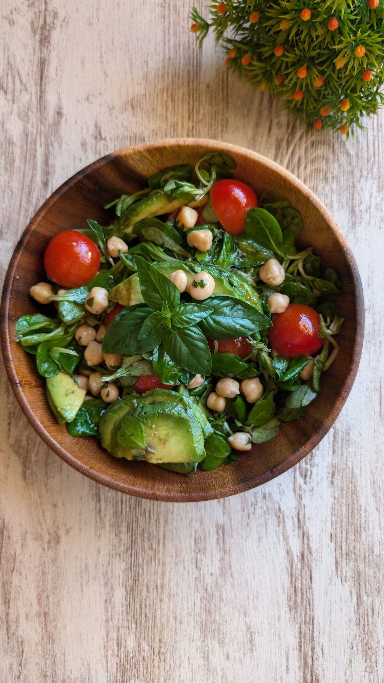 Ensalada De Garbanzos Con Vinagreta De PX y Albahaca