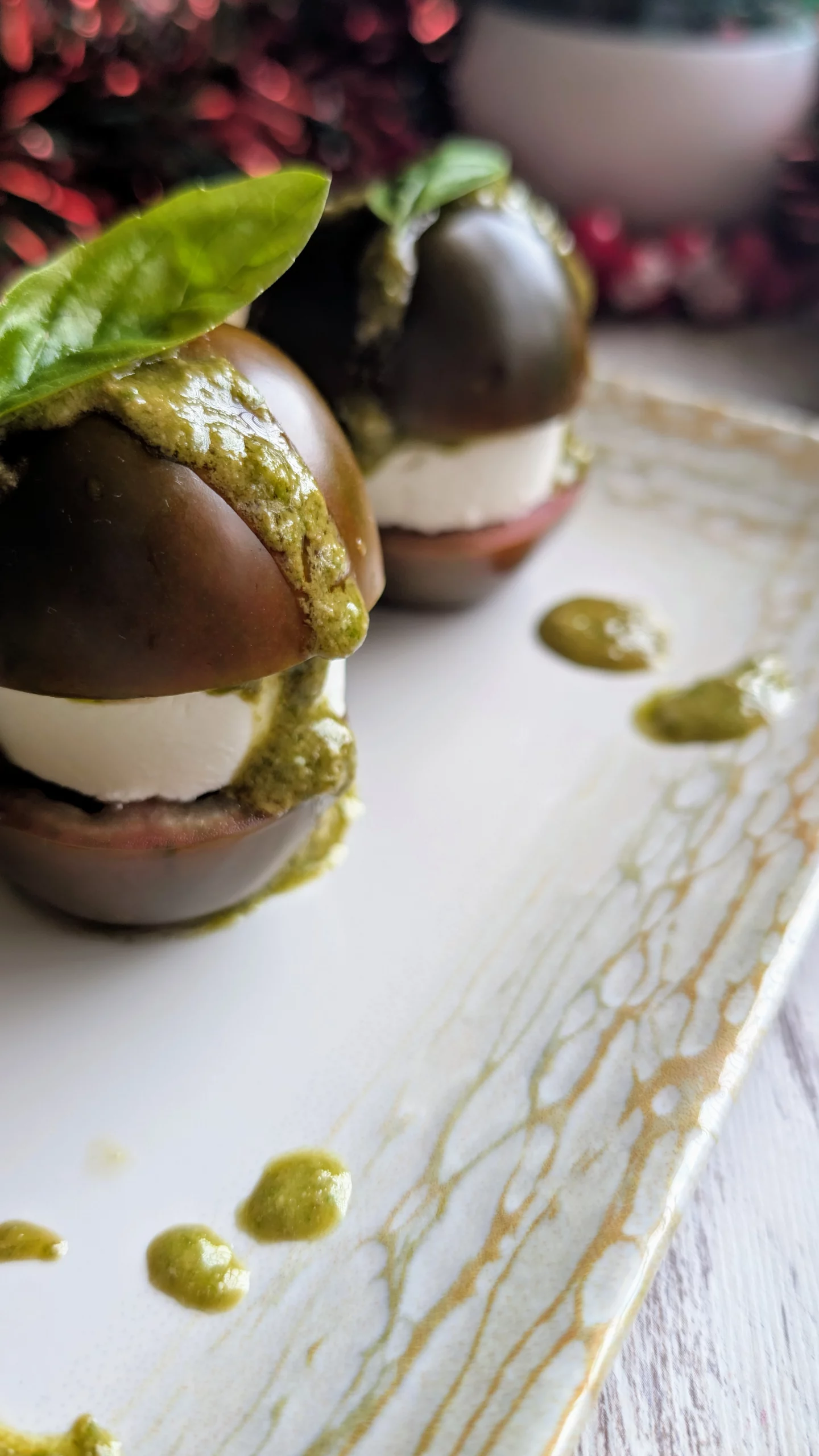 tomate kumato, rulo de cabra