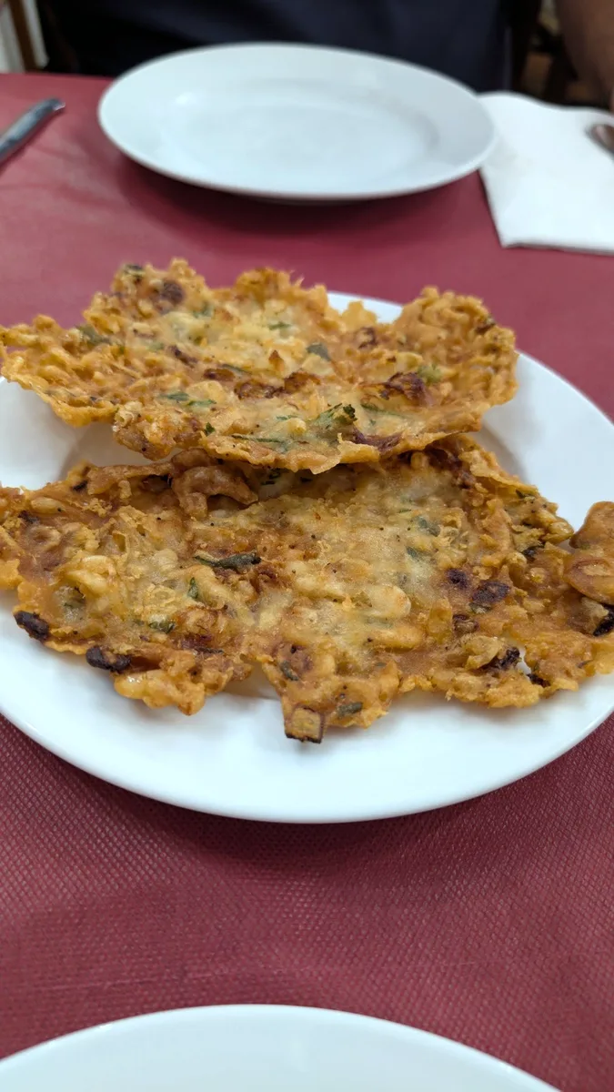 Tortillitas de camarones en Casa Fran, Córdoba