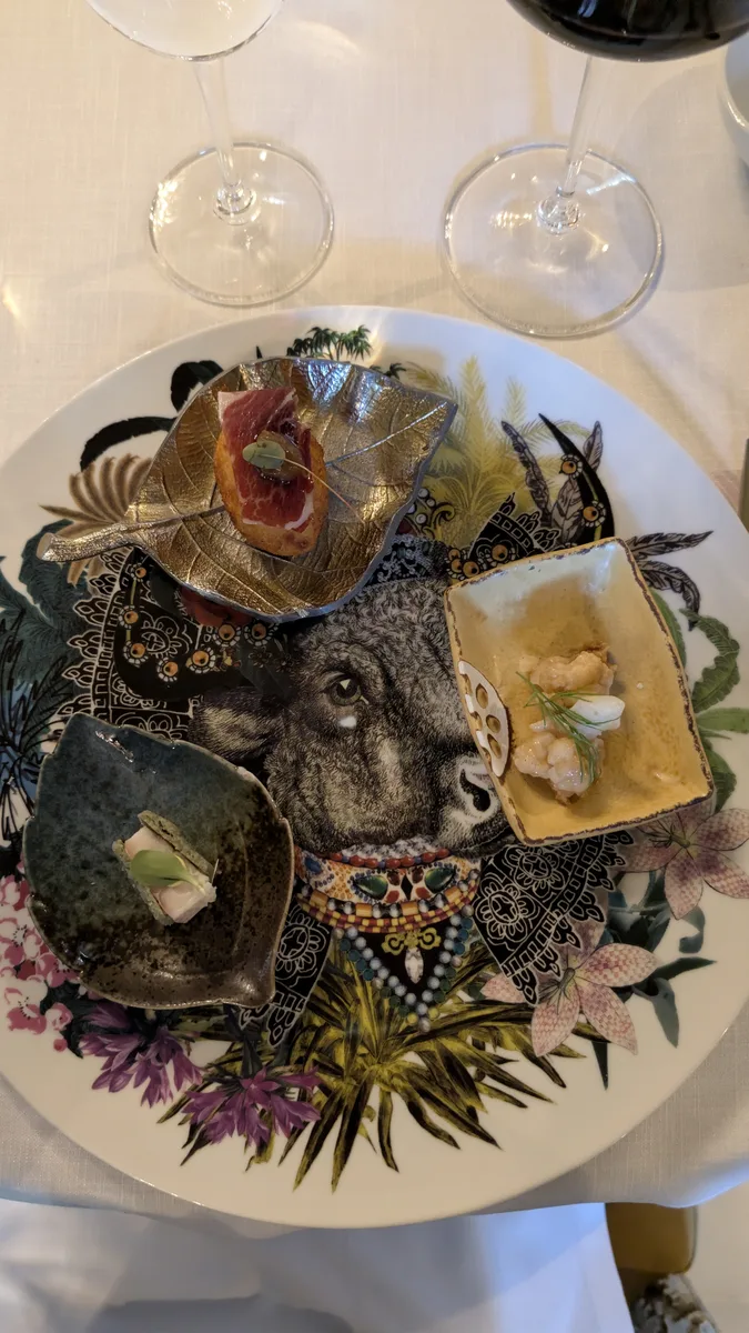Aperitivos del menú degustación en La Casa de Manolete Bistró, Córdoba
