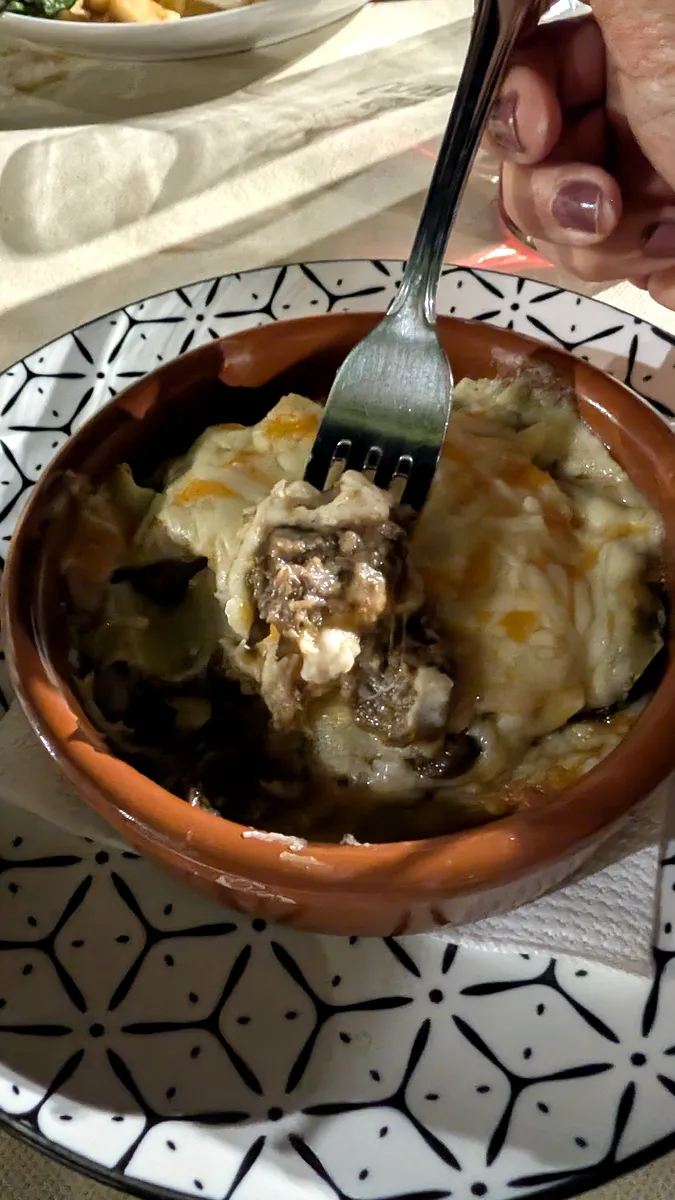 Canelones de ternera con queso Idiazábal en Casa Nieto, La Carlota